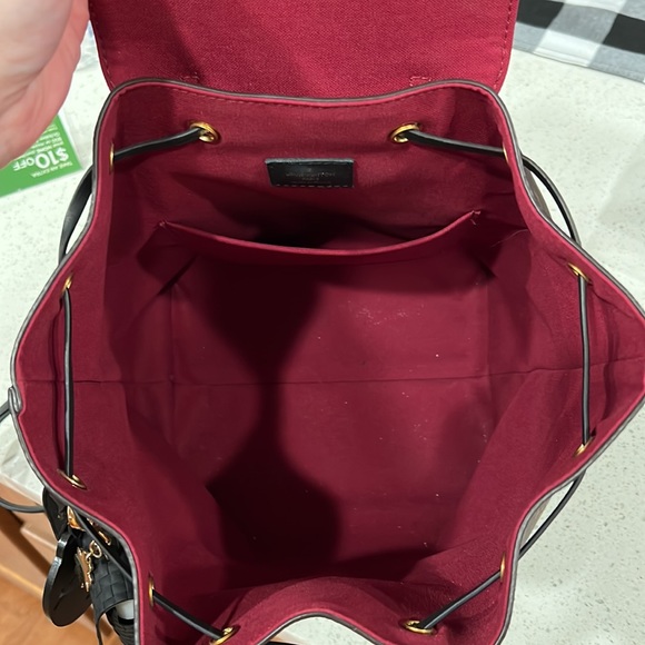 Authentic LV Montsouris PM, Brown/Black/inside is a burgundy red - Picture 4 of 8